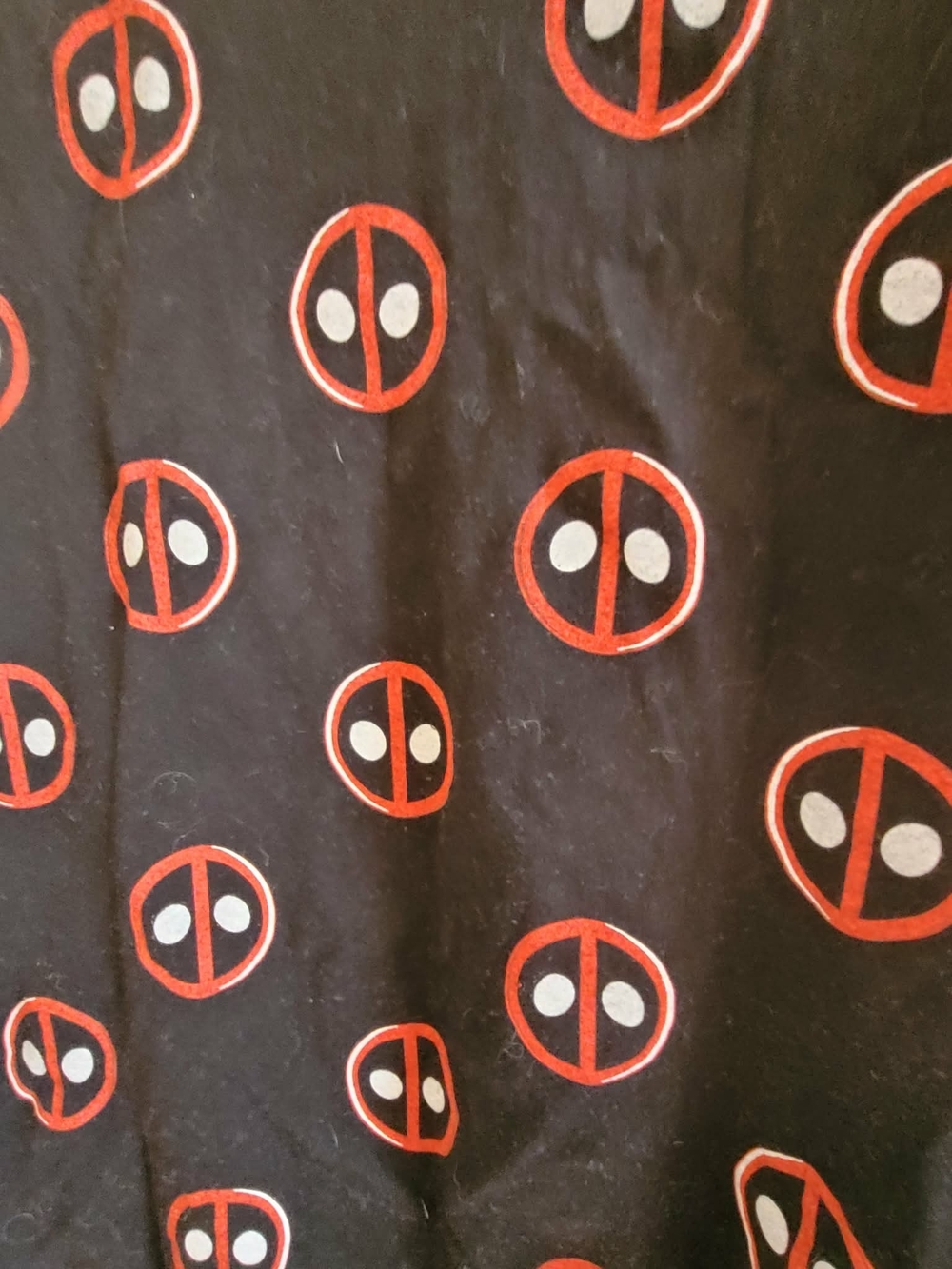 Deadpool Reversible Tee - Picture 3 of 4